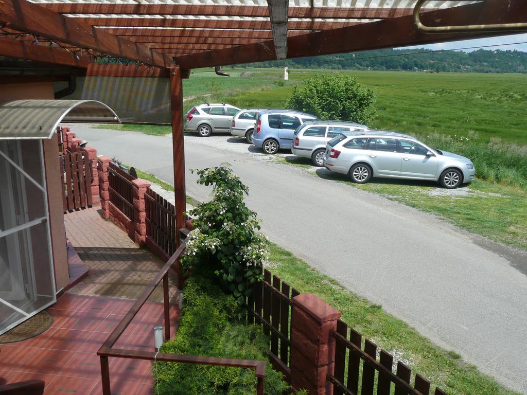 Penzion U Tulaka Dobřichovice Buitenkant foto