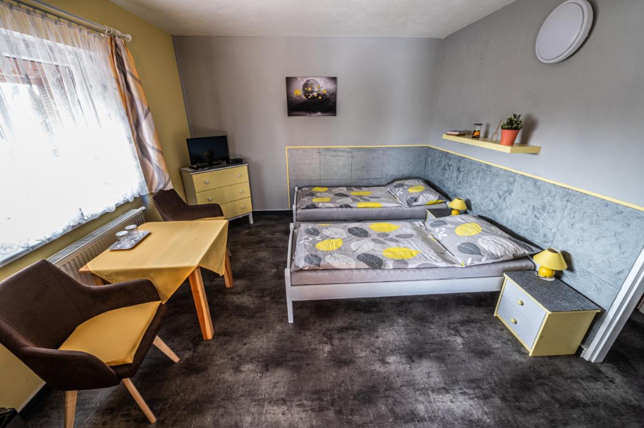 Penzion U Tulaka Dobřichovice Buitenkant foto
