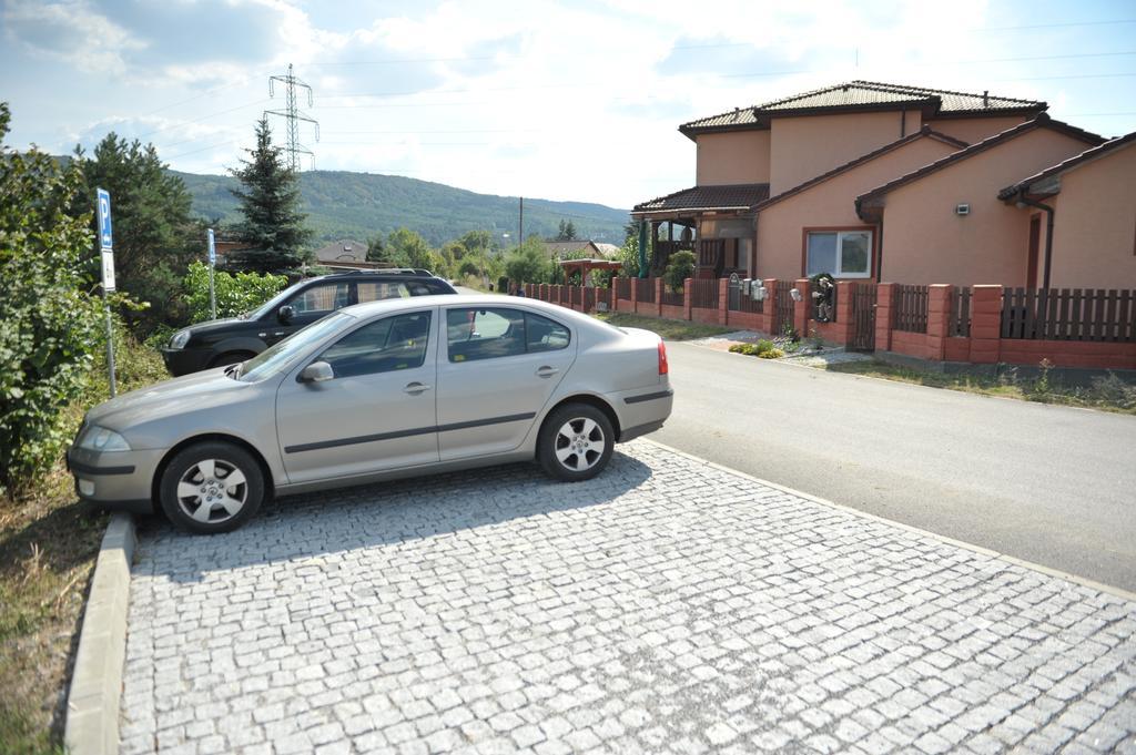 Penzion U Tulaka Dobřichovice Buitenkant foto